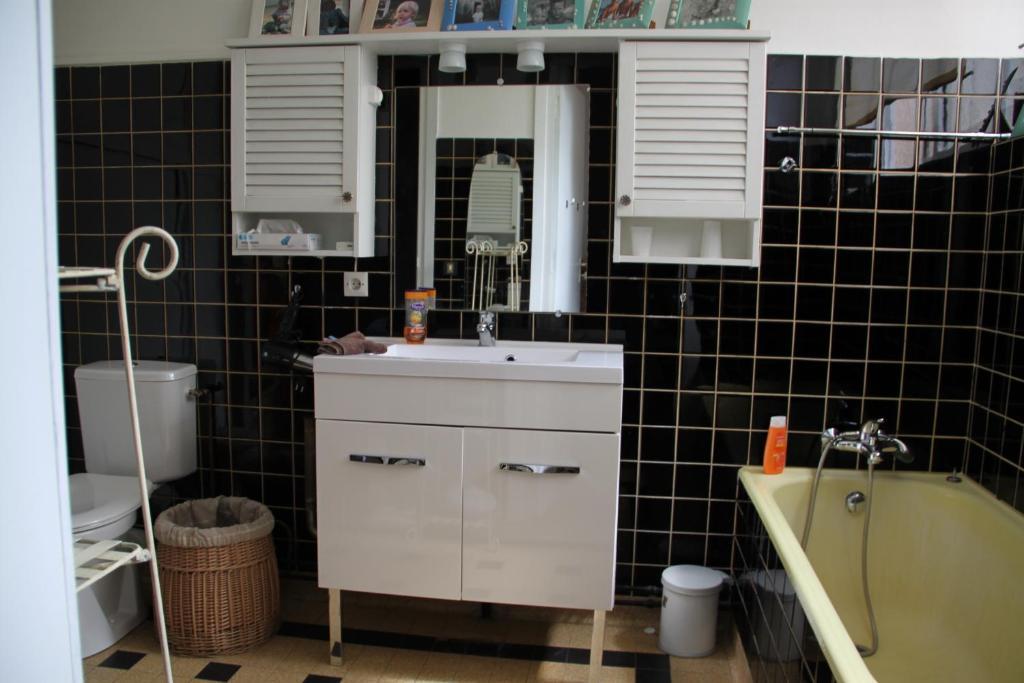 Les Hauts De Perrache Bed & Breakfast Sainte-Foy-les-Lyon Room photo