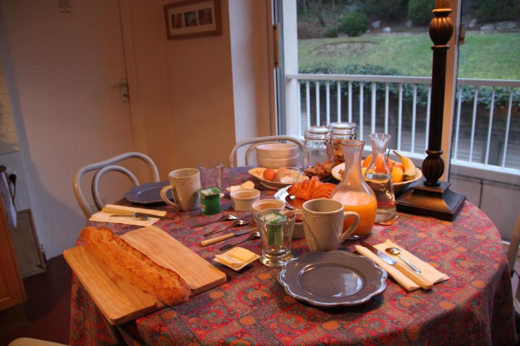Les Hauts De Perrache Bed & Breakfast Sainte-Foy-les-Lyon Exterior photo